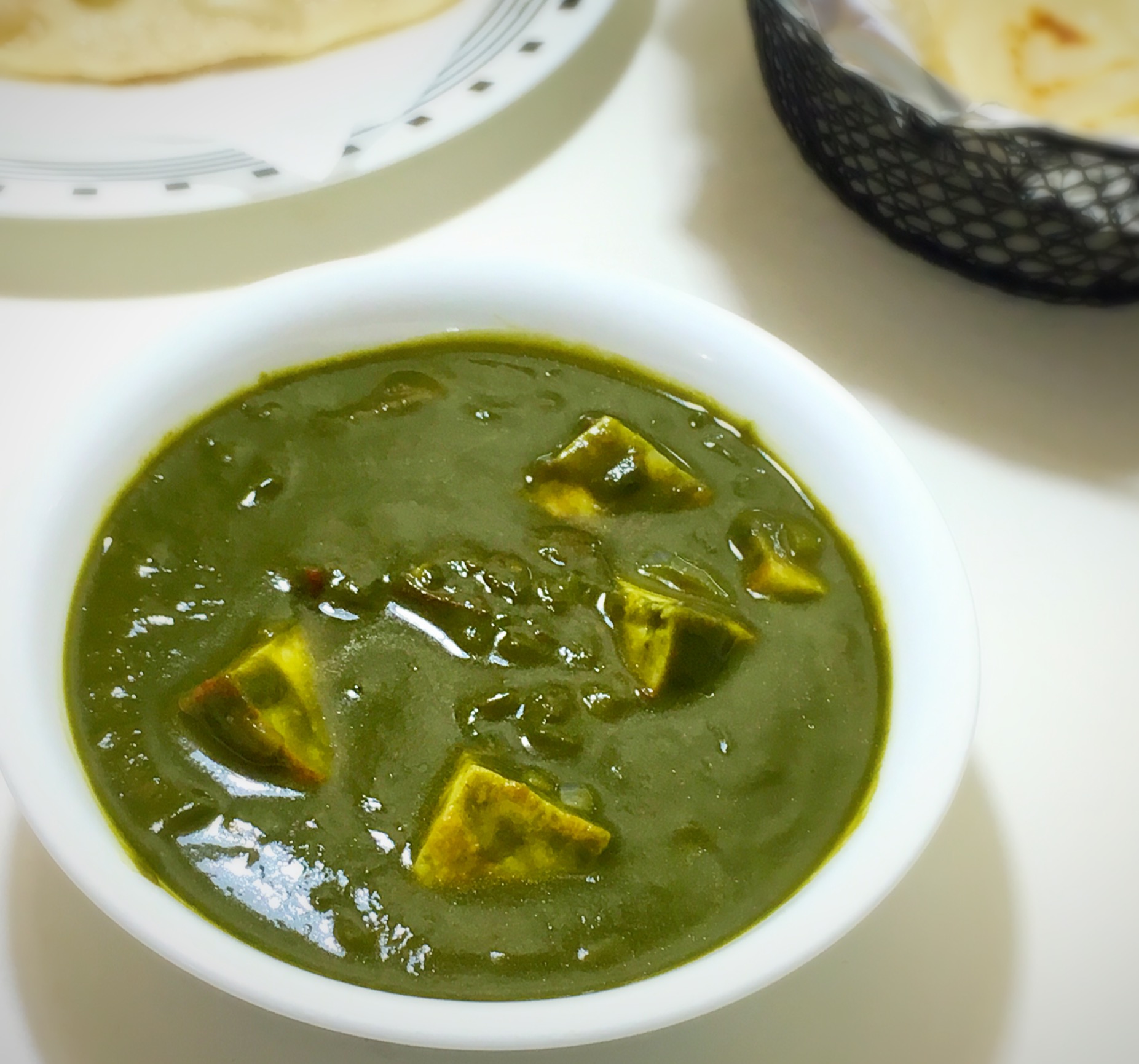 naan, palak paneer,paneer, spinach, palak, garlic naan, paneer gravy, paneer, paneer curry, tava naan, spinach gravy, tava naan, spinach curry,