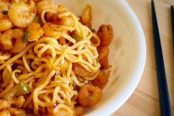 garlic,shrimp,garlic shrimp,noodles,how to cook noodles,noodles preparation,noodles cooking,noodles recipe, garlic shrimp recipe