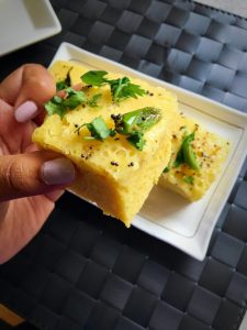 khaman dhokla,instant dhokla recipe,gujarati dhokla recipe,instant gujarati dhokla recipe,north indian breakfast recipe,north indian dinner recipe