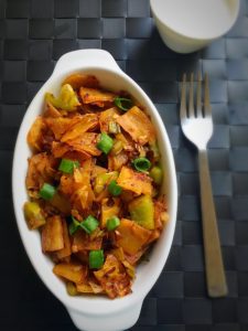chilli parotta recipe,chilli paratha recipe,south indian dinner recipes,north indian dinner recipes,easy dinner recipes,spicy paratha,mudurai style chilli parotta,mudurai style parotta,mudurai veechu parotta