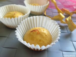 besan ladoo,sweet recipes,festival sweet recipe,vinayaka chaturthi,ganesh chaturthi,festival sweets,besan ladoo sanjeev kapoor,punjabi besan ladoo