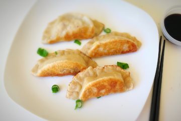 Dumpling,japanese,chinese,paneer,spring onion,gyazo,gyoza,japenese dumpling,gyoza dumpling,gyazo dumpling,falafel,soy sauce,sauce,india,desi,ginger,garlic,all purpose flour,cornstarch,oil,pan fried dumpling,steamed dumpling,japanese maincourse,china,japan,chopstick,oyster sauce,momos,stuffing,veg dumpling,easy dumpling,paneer stuffing,paneer dumpling,ready to eat,step by step pictures,onion,oil,water,pleating