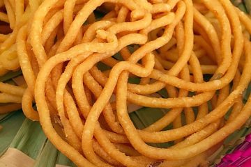 Potato murukku