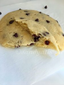 chocolate chip cookie