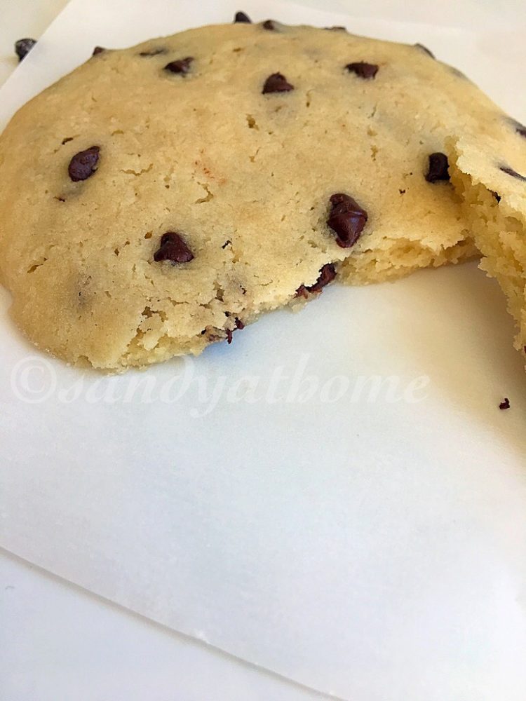1 minute chocolate chip cookie, Instant microwave cookie Sandhya's