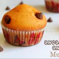 chocolate chip muffins