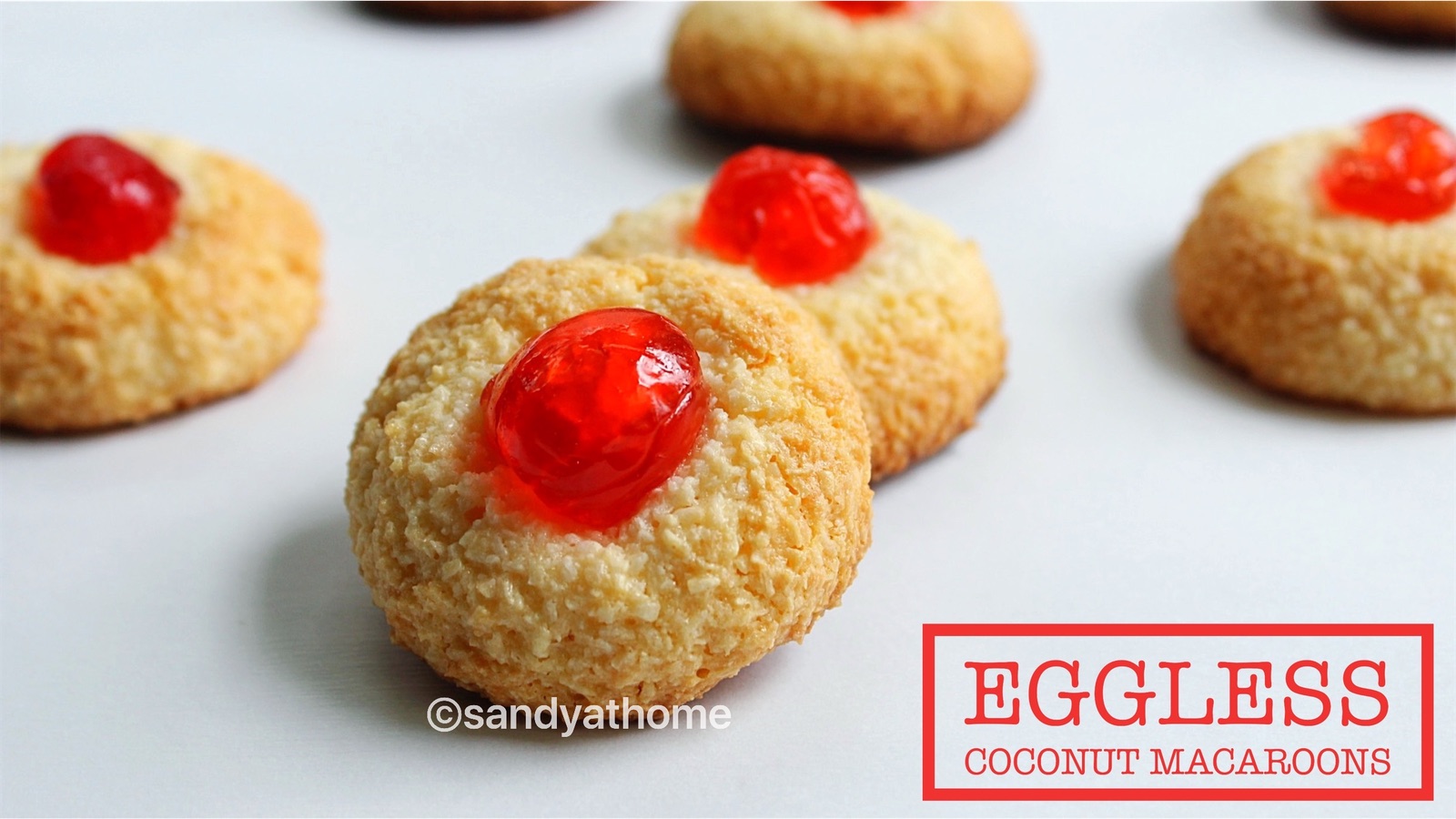 eggless coconut macaroons