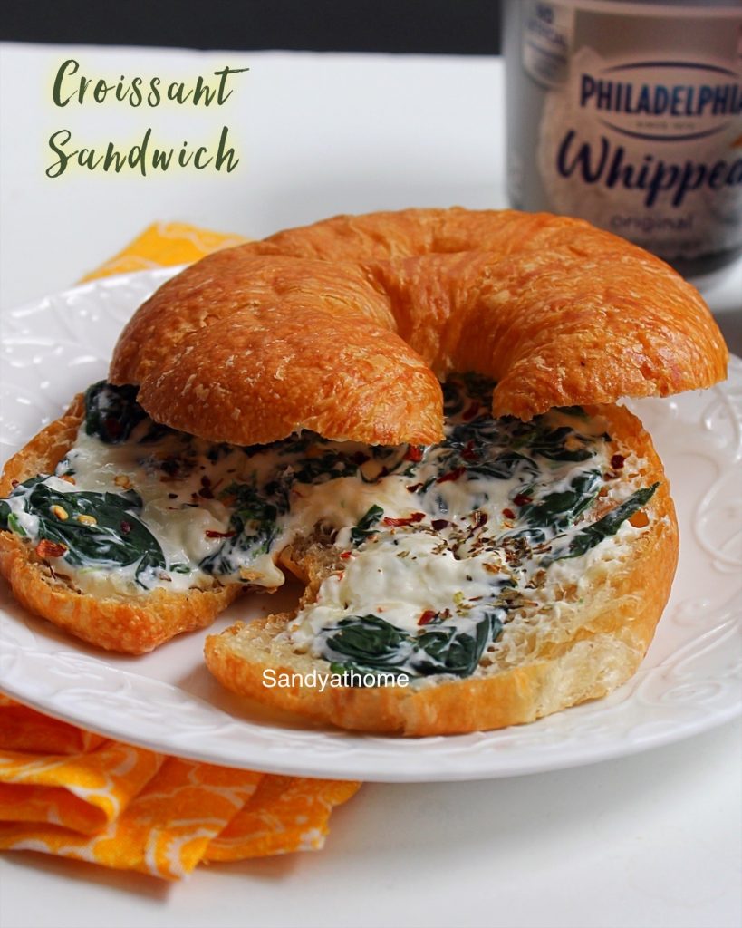 spinach croissant sandwich