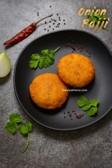 Onion Bajji, How to make Vengaya Bajji